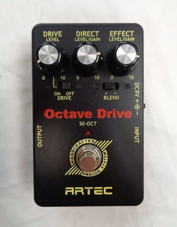 SE-OCT Guitar Pedal By Artec