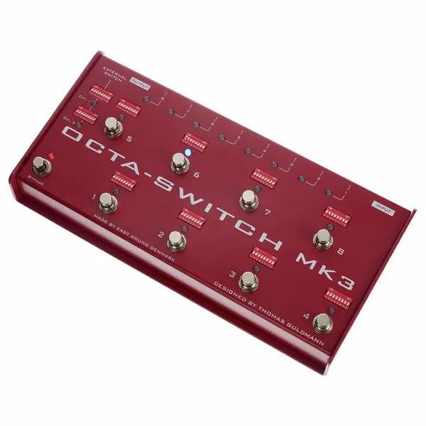 Octa-Switch MK3 Guitar Pedal By Carl Martin