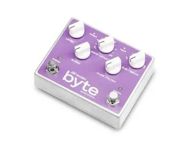 Byte BYT-1 Bass Synth Guitar Pedal By Dedalo