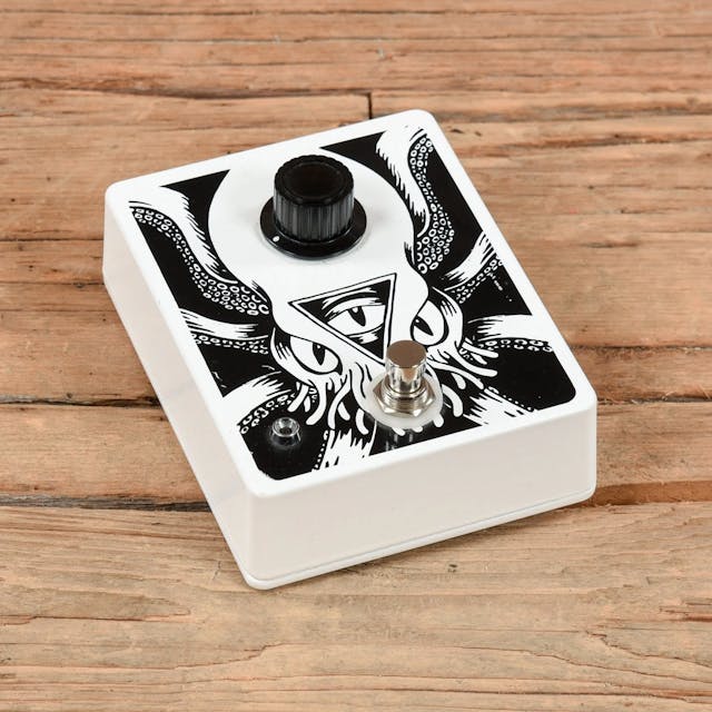 Cthulhu Fuzz Guitar Pedal By Dunwich Amplification