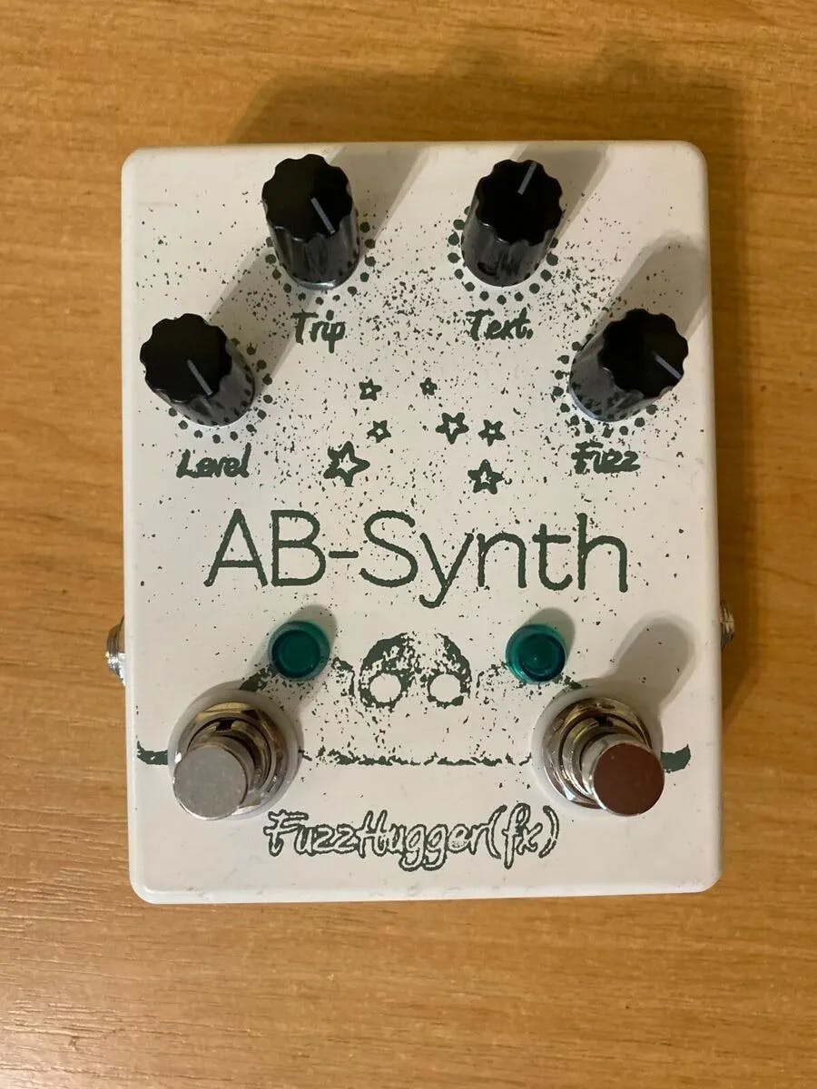 AB-Synth Guitar Pedal By FuzzHugger