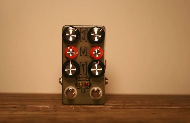 HG+LG Guitar Pedal By Hungry Robot