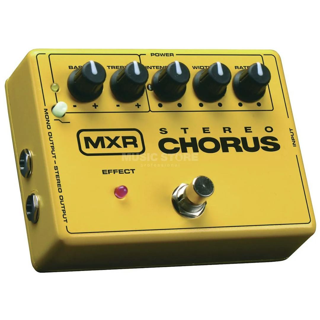 M134 Stereo Chorus Guitar Pedal By MXR