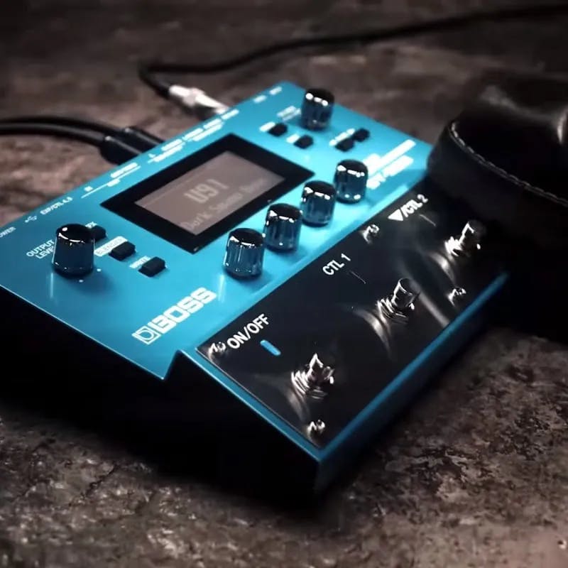 SY-300 Guitar Pedal By Roland