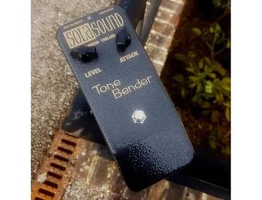 "Zoe" Silicon 1.5 Tone Bender Guitar Pedal By Sola Sound