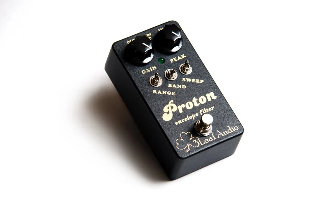 Proton Guitar Pedal By 3Leaf Audio