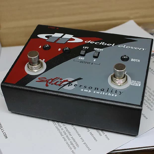 Split Personality Guitar Pedal By Decibel Eleven