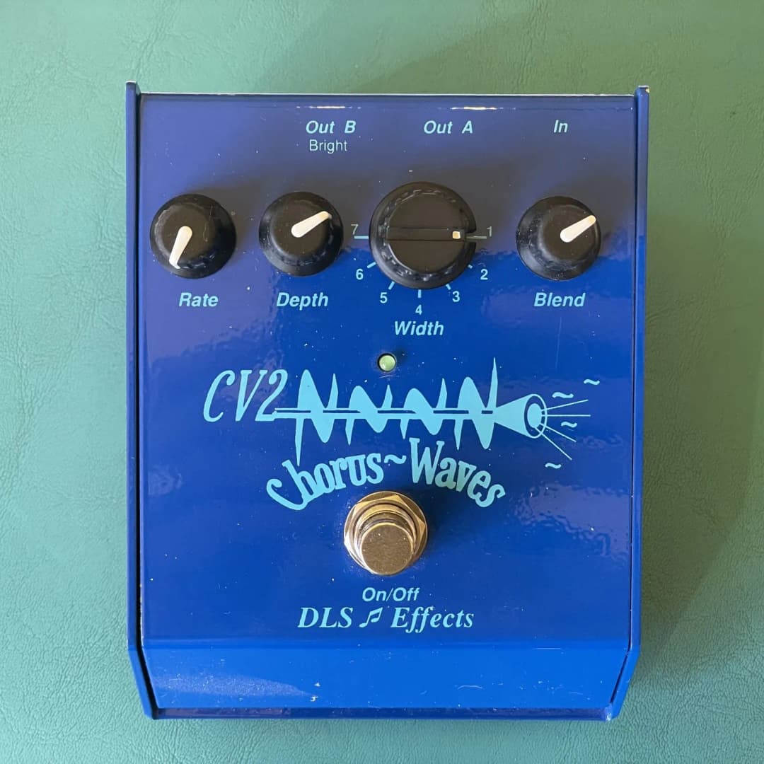 Chorus Waves Guitar Pedal By DLS Effects