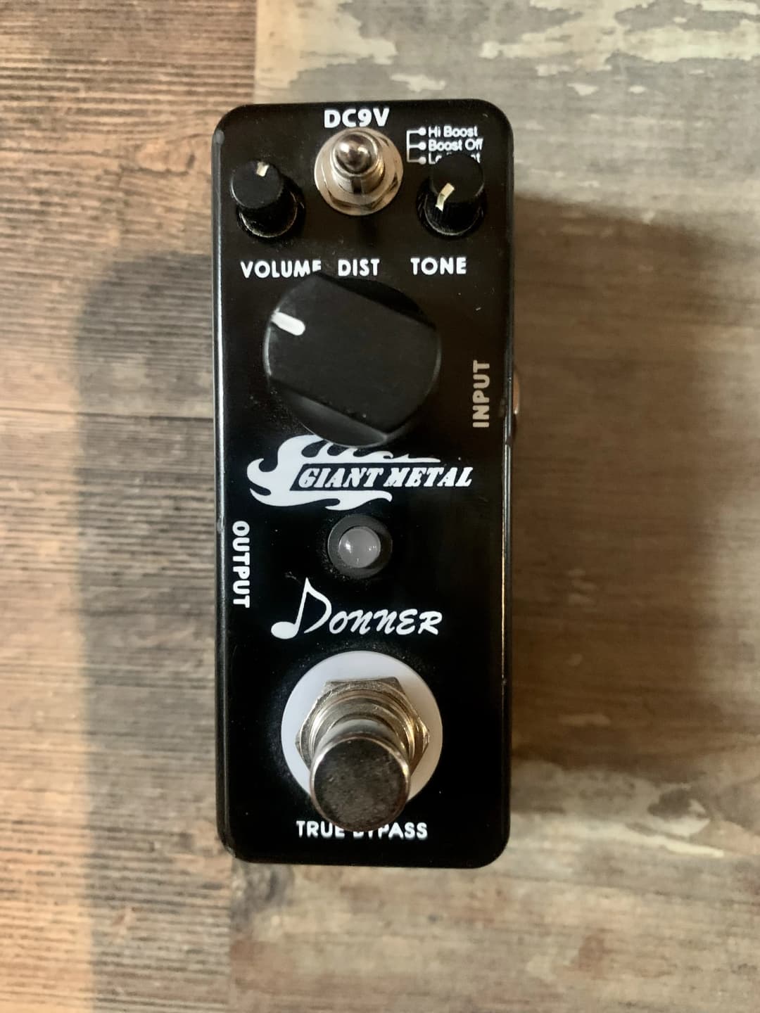 Giant Metal Guitar Pedal By Donner